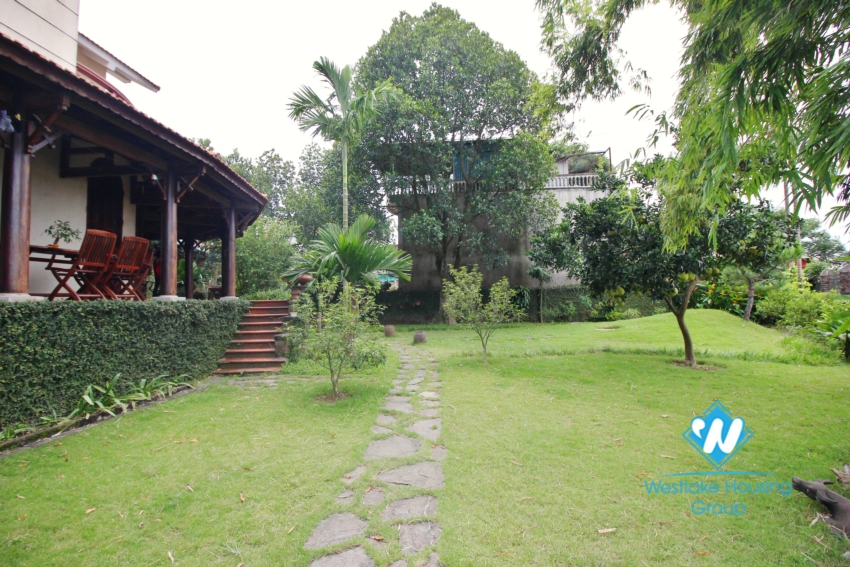 River view garden villa for rent in Long Bien Hanoi